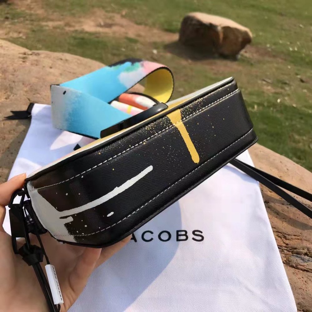 🌈🌈Marc Jacob Crossbody 🌈 🌈 - Picture 12 of 15